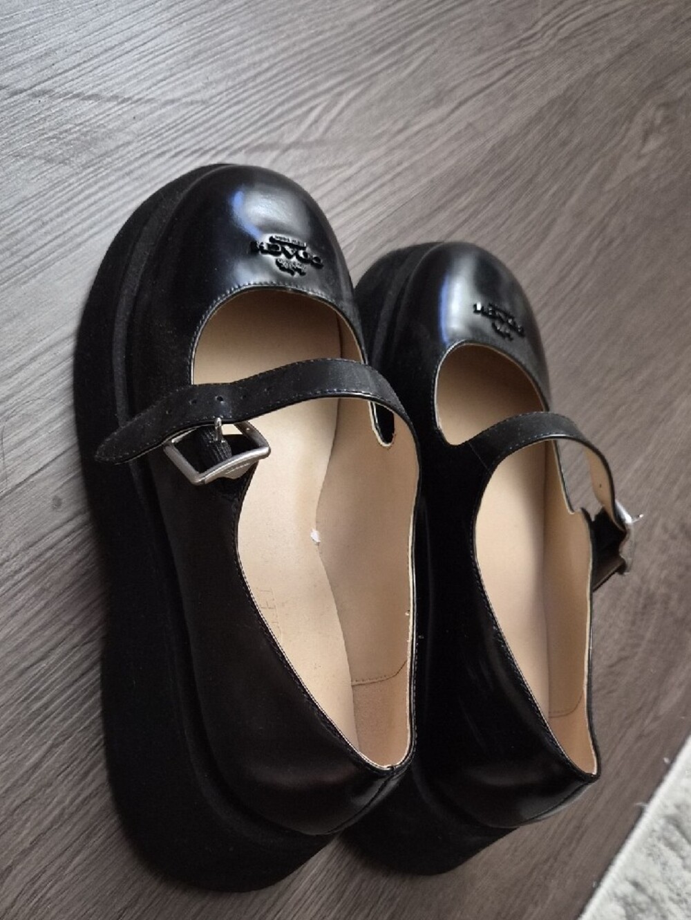 (Worn Only Once) Coach Black Patent Mary Jane Shoes with Buckle Strap Size 7.5 - Picture 2 of 4